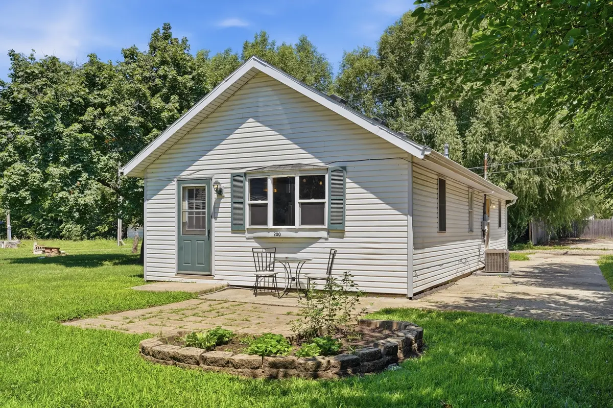 200 W 15th ST, Rock Falls, IL 61071