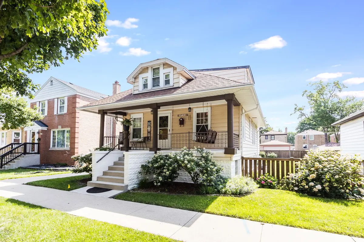 4113 Elm AVE, Brookfield, IL 60513