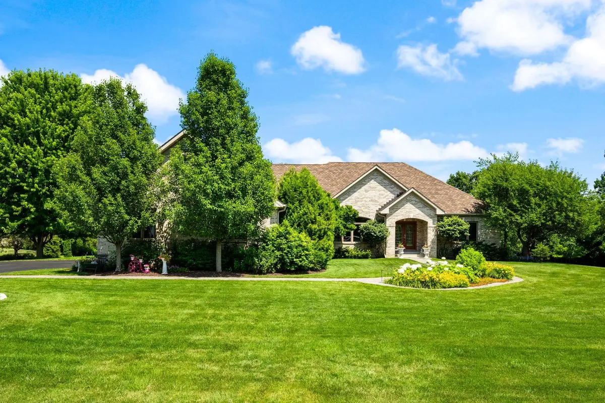 40701 N Gridley DR, Antioch, IL 60002