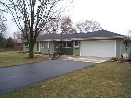 37360 N Hillside DR, Lake Villa, IL 60046