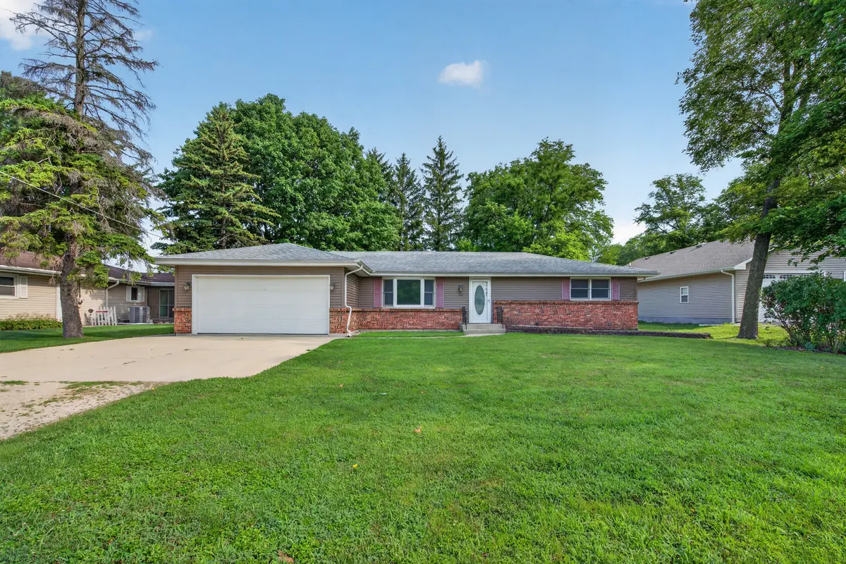 307 W Lincoln AVE, Gardner, IL 60424