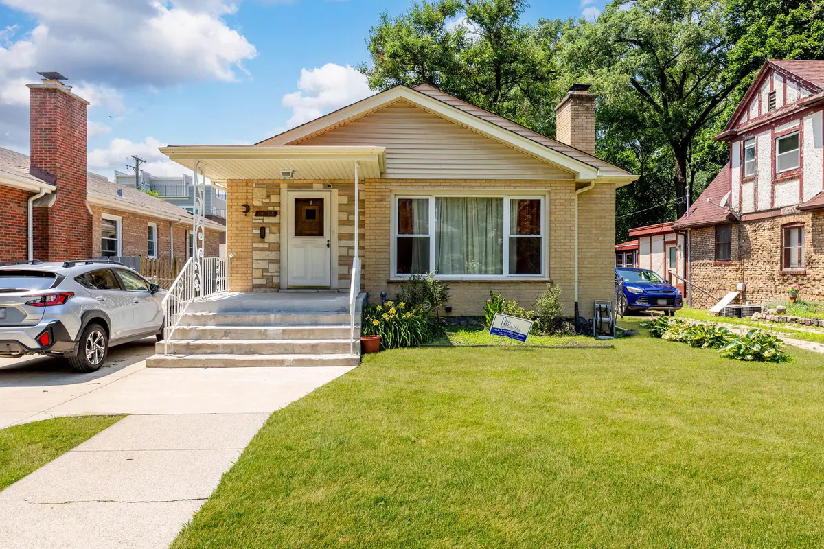 10218 S Wood ST, Chicago, IL 60643