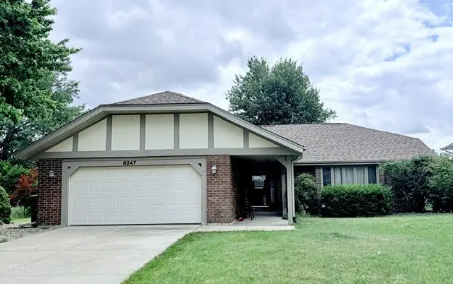 8247 W 141st ST, Orland Park, IL 60462
