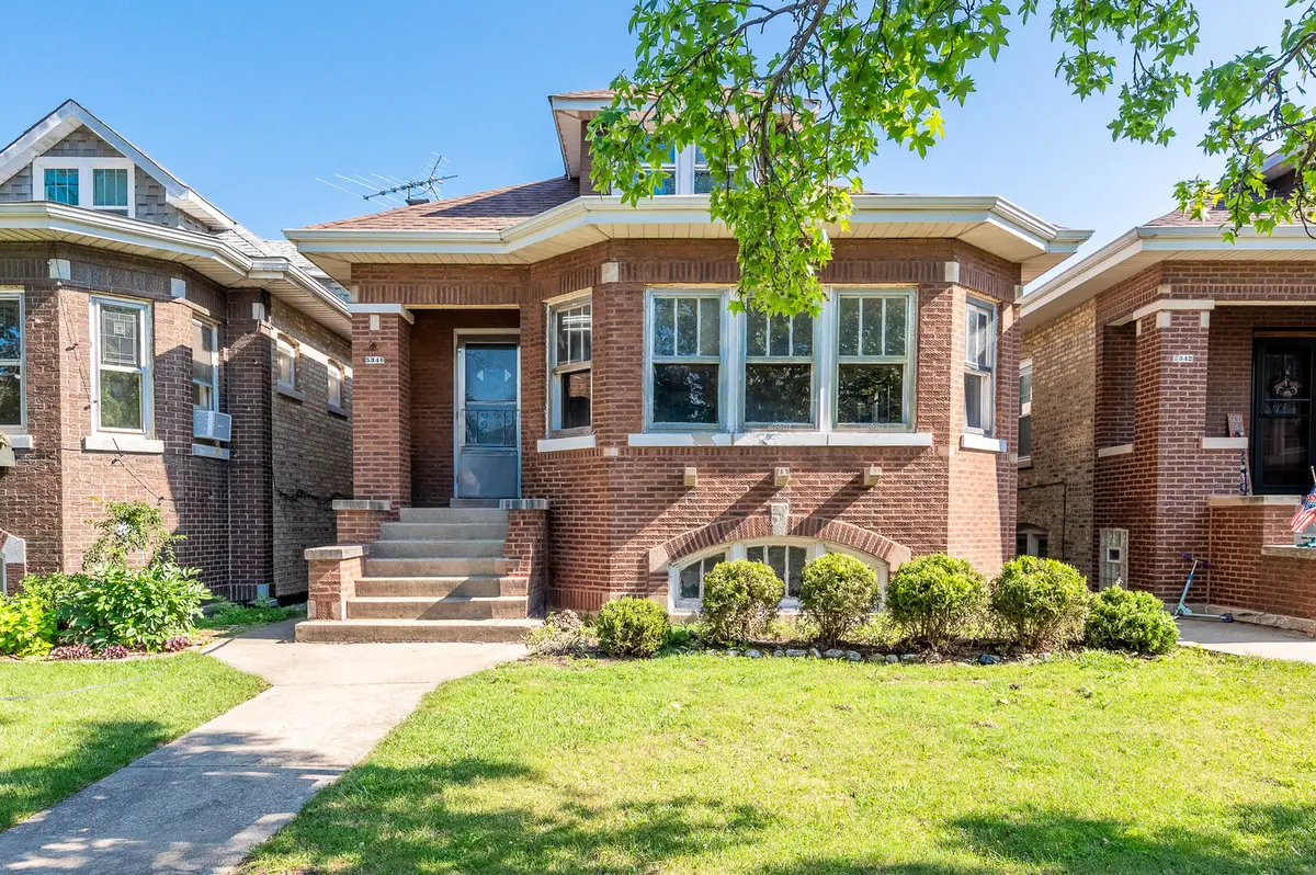 5346 W School ST, Chicago, IL 60641