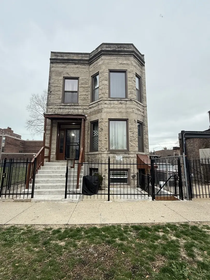 6049 S Champlain AVE, Chicago, IL 60637