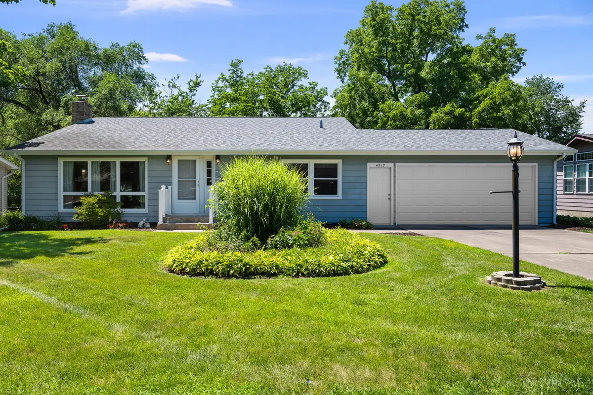 4517 5th Street A, East Moline, IL 61244