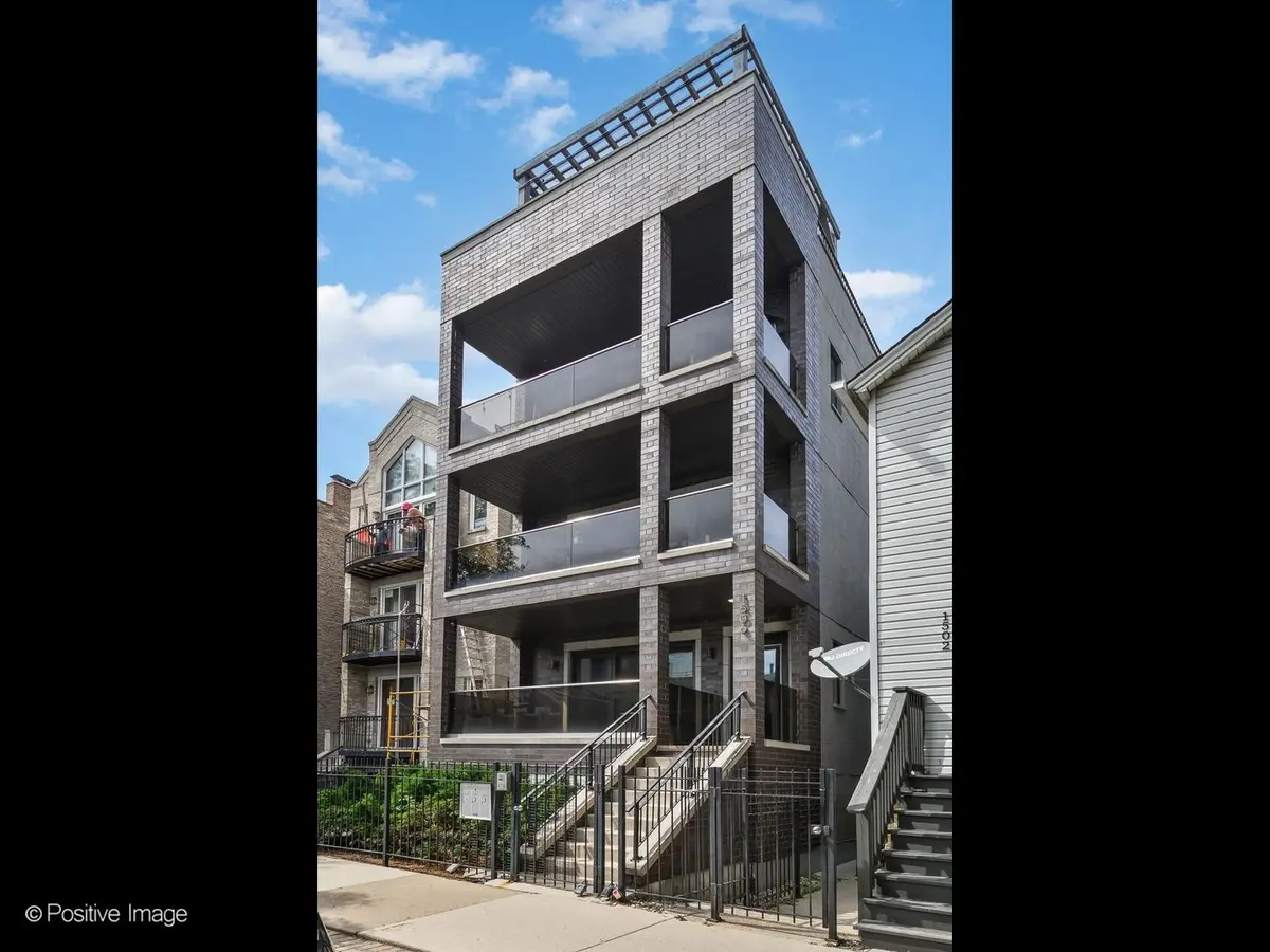 1506 W Superior ST #1, Chicago, IL 60642