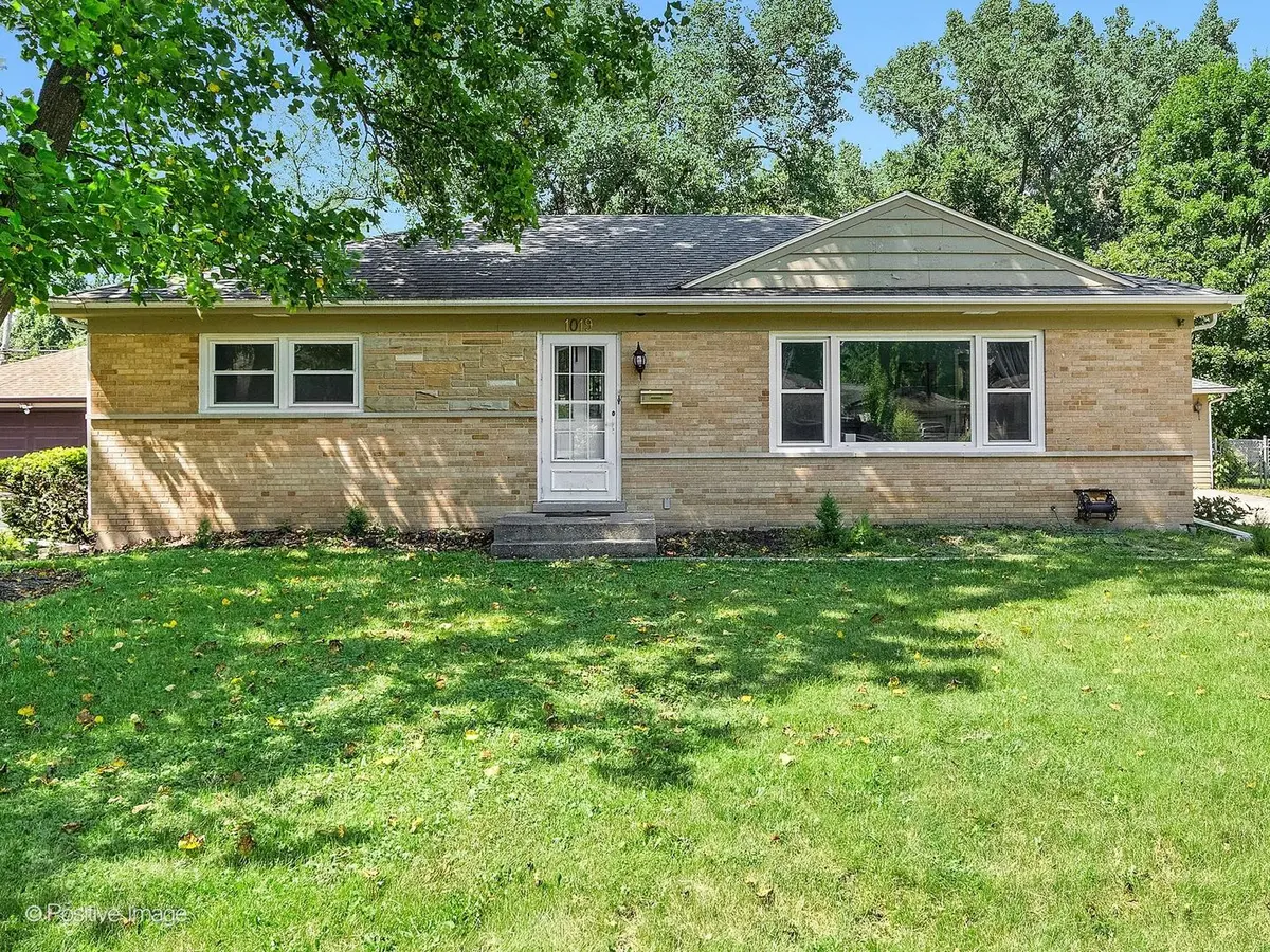 1019 WAKEMAN AVE, Wheaton, IL 60187