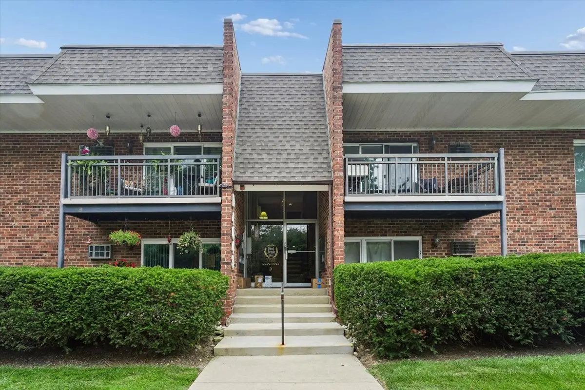 4043 Saratoga AVE #222, Downers Grove, IL 60515