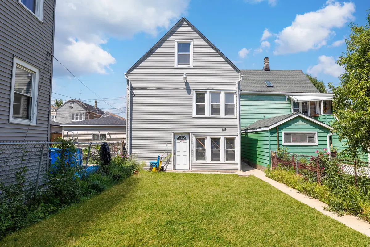 2458 W 45th PL, Chicago, IL 60632
