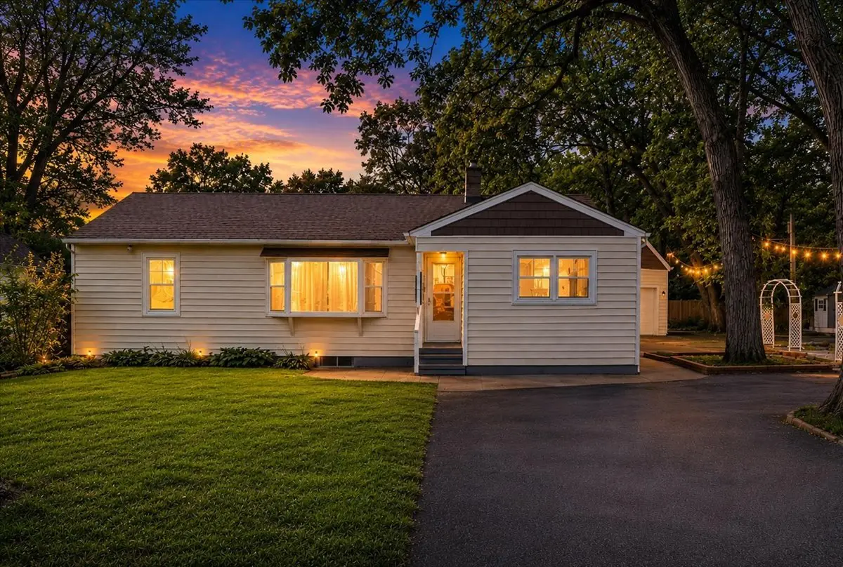 21417 W Honey LN, Lake Villa, IL 60046