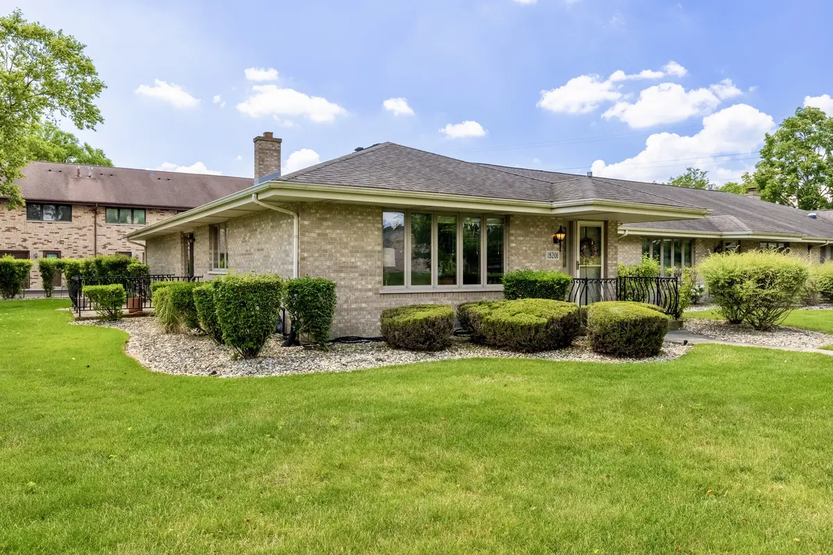 18201 Lynn DR #109, Orland Park, IL 60467