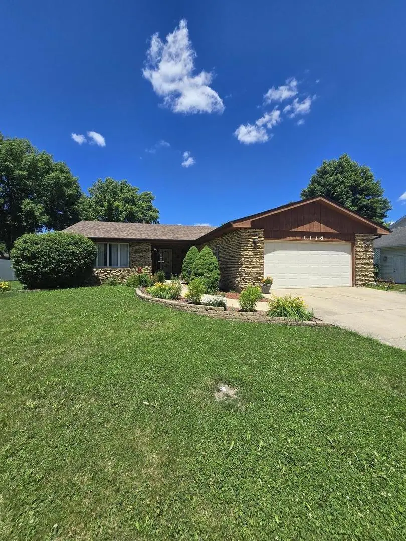 1118 Moorland AVE, Shorewood, IL 60404