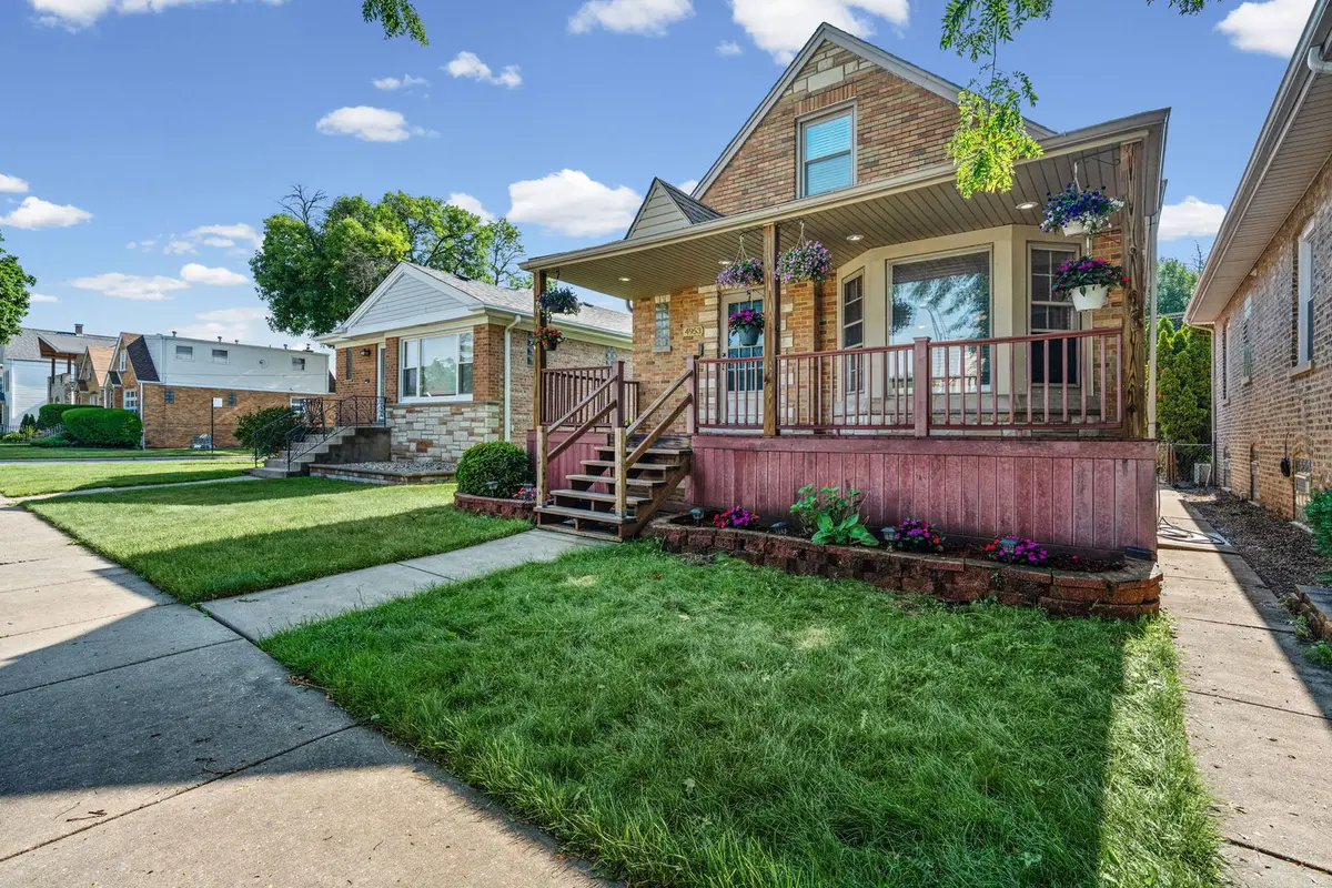 4953 N Meade AVE, Chicago, IL 60630