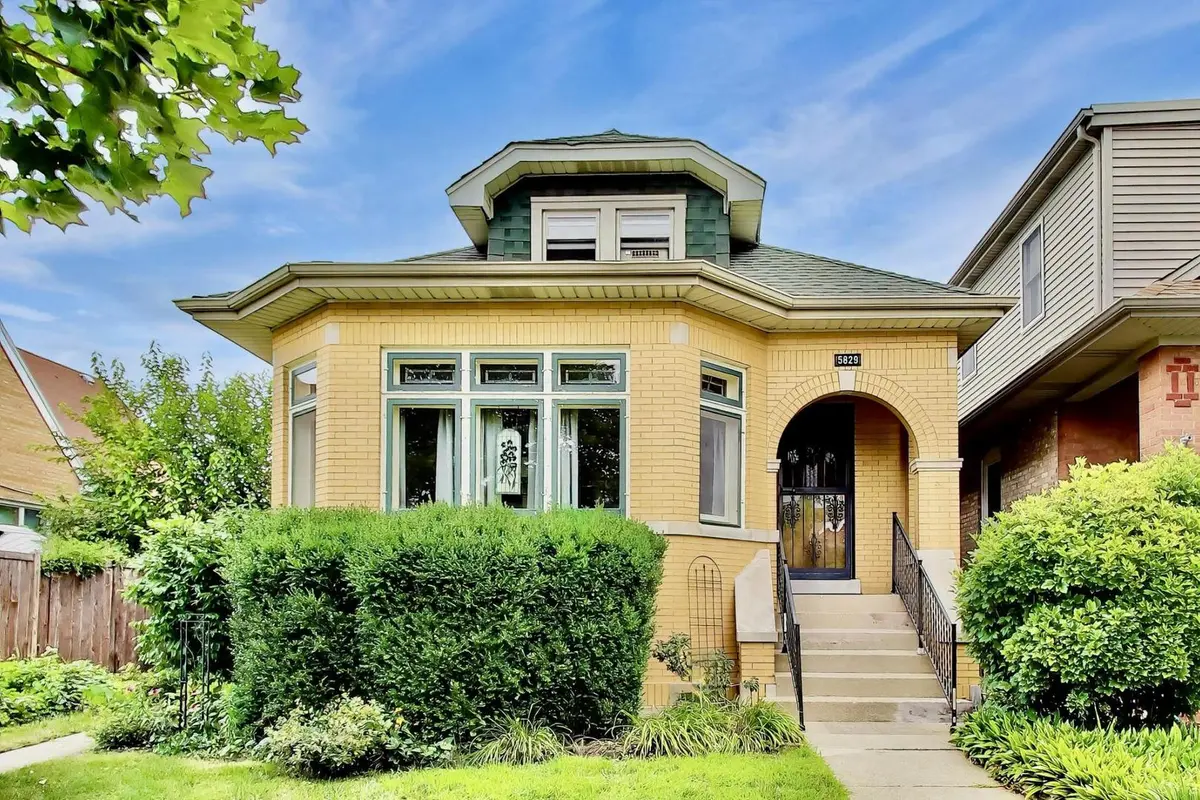 5829 N Mobile AVE, Chicago, IL 60646