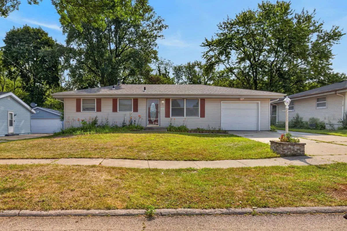 523 CHISHOLM TRL, Rockford, IL 61101