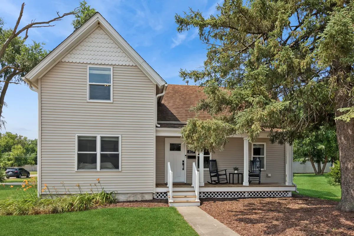 407 E Park ST, Harvard, IL 60033