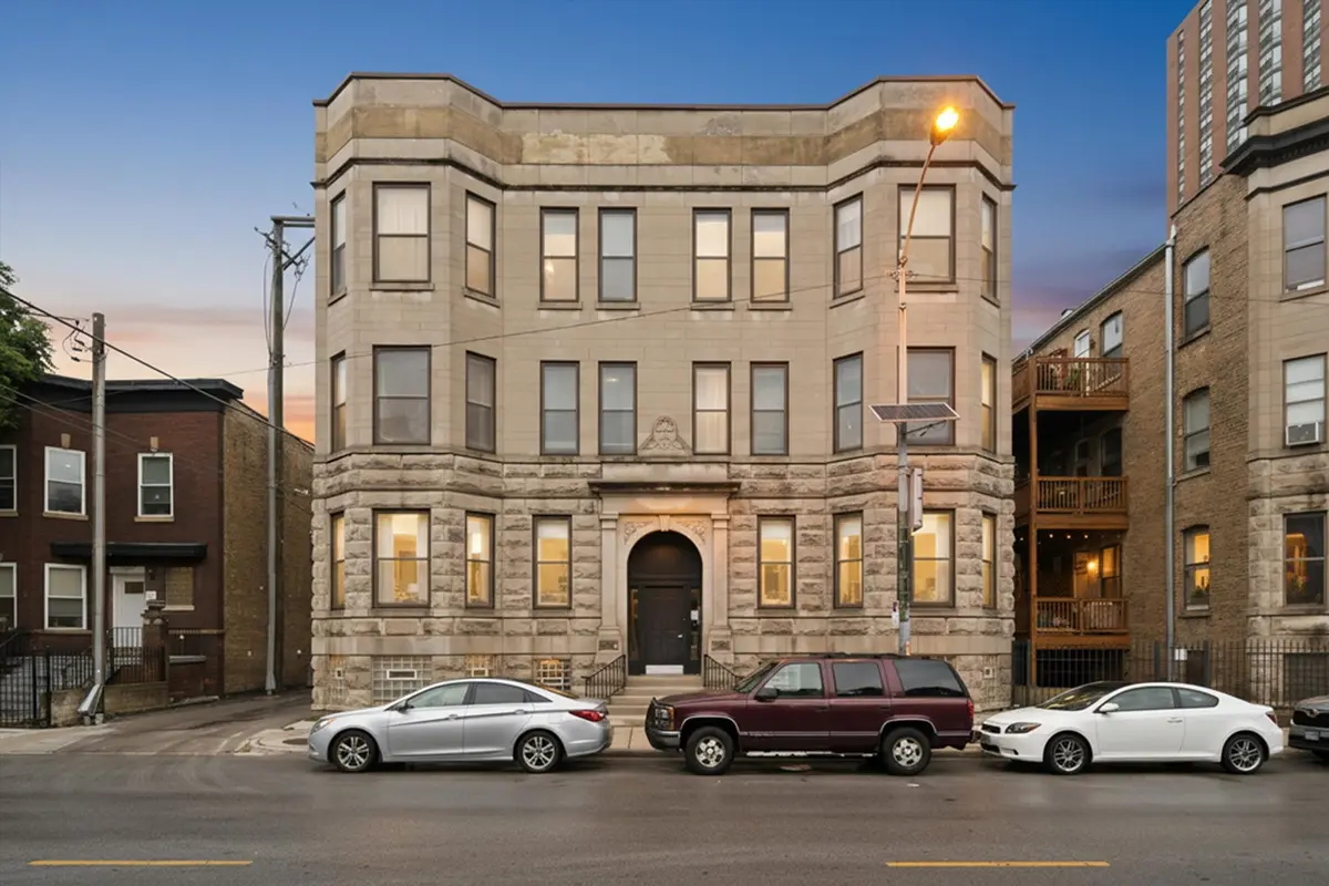 1048 W Foster AVE #E, Chicago, IL 60640
