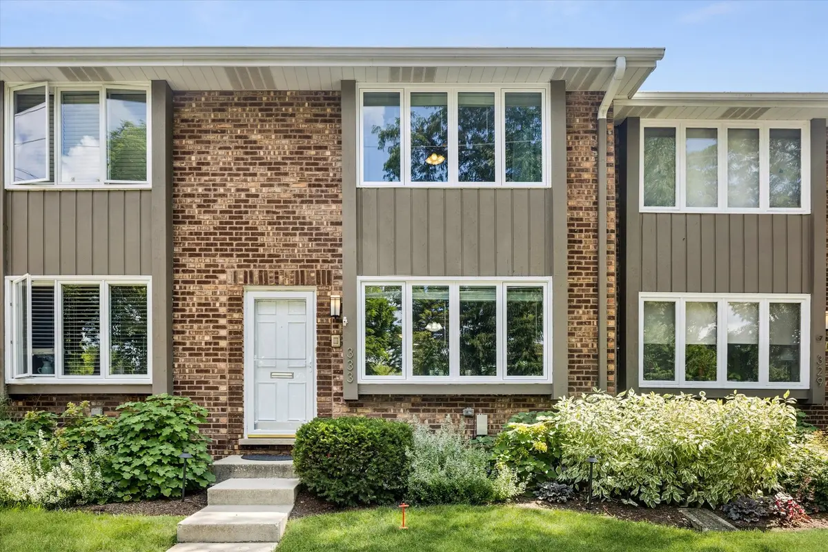 333 N Hale ST, Wheaton, IL 60187