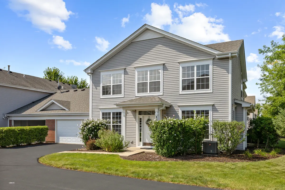 134 W Park AVE #A, Sugar Grove, IL 60554