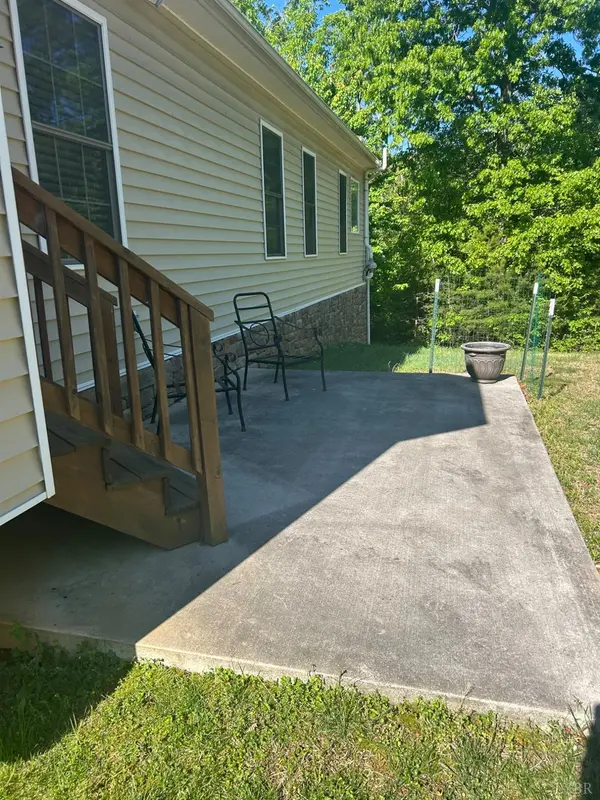 147 Shawnee Court, Madison Heights, VA 24572
