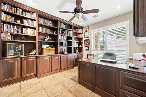 402 Ridgetop BND, Cedar Park, TX 78613
