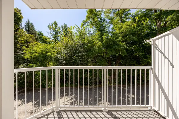 99 Chatsworth DR #Main, Toronto C04, ON M4R 1R8
