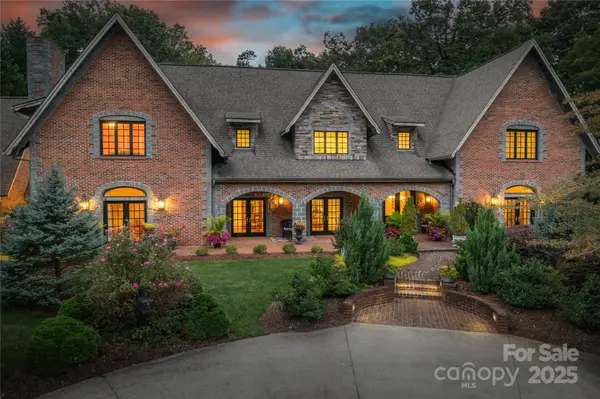 101 Woodland DR, Morganton, NC 28655