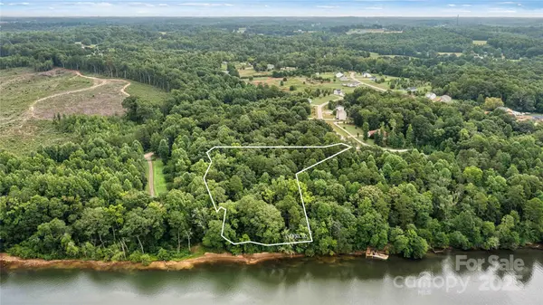150 Slate DR #40, Statesville, NC 28625