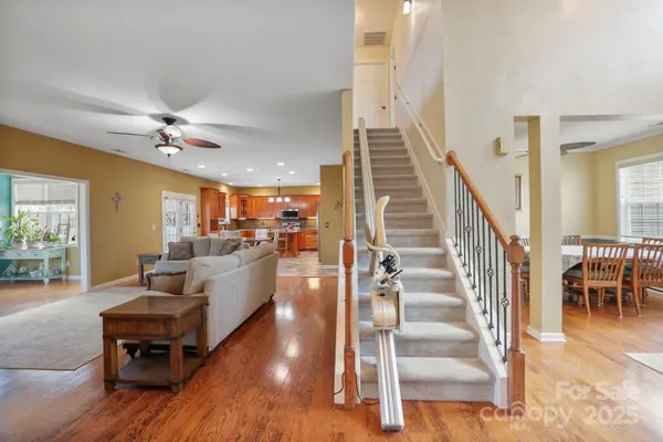 243 Wildbriar RD, Fletcher, NC 28732