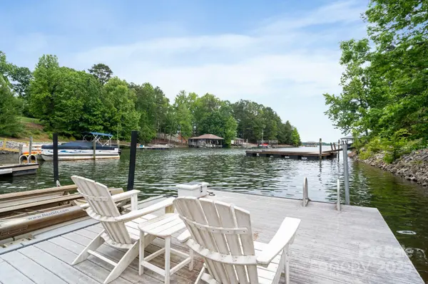 7471 Barfield LN, Denver, NC 28037