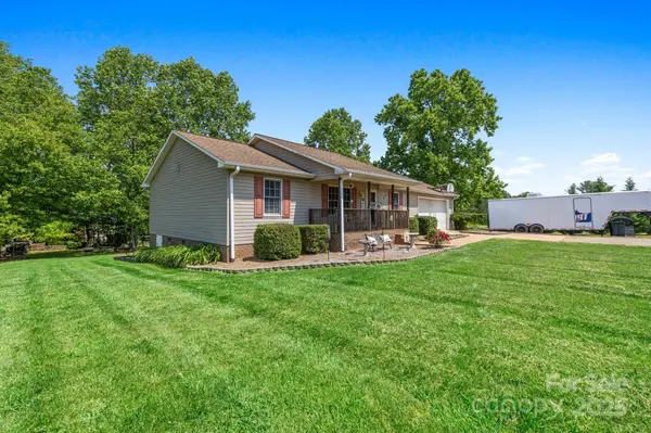 130 Helen DR, Statesville, NC 28625
