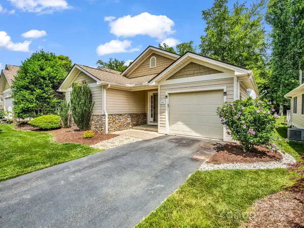 114 Fairway View DR, Etowah, NC 28729