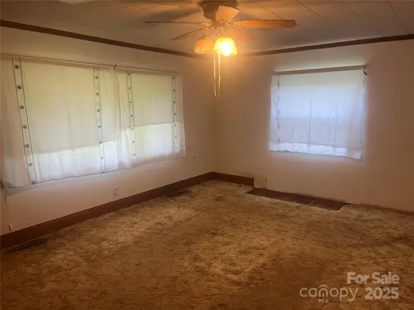 9314 Seymour LN, Davidson, NC 28036