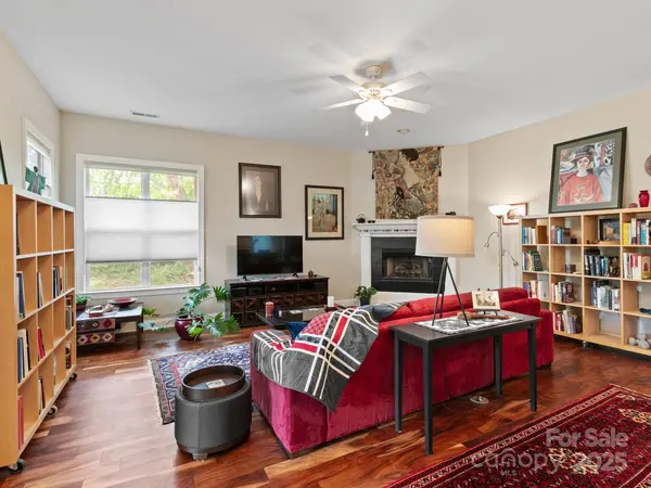 91 Talon Trail LN, Etowah, NC 28729