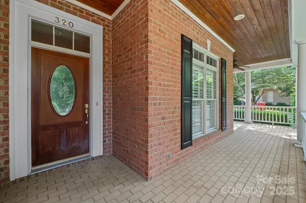 320 Magnolia ST, Davidson, NC 28036