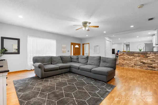 50 Isenhour Park RD, Taylorsville, NC 28681