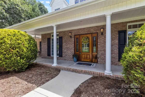 185 Greens RD, Granite Falls, NC 28630