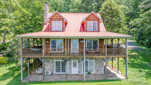 715 Sunset Mountain RD, Bakersville, NC 28705