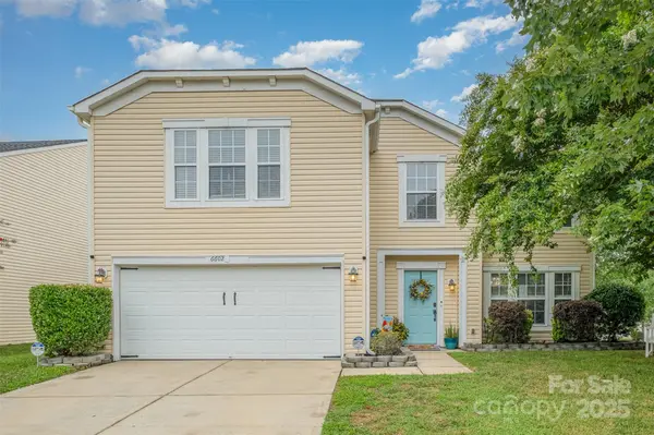 6602 Fawn View DR, Charlotte, NC 28216