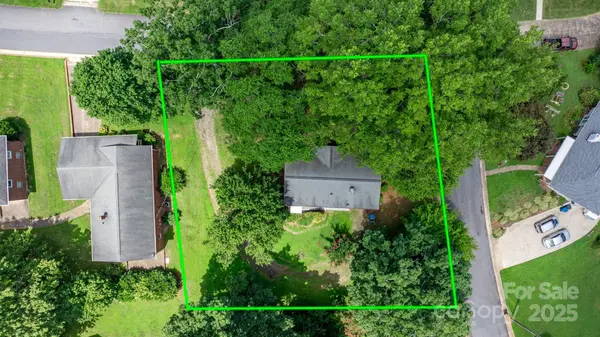 43 Forest AVE, Granite Falls, NC 28630