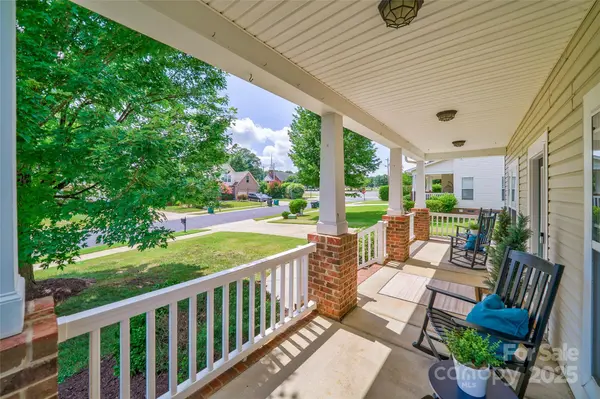 8509 Castle Cliff DR, Matthews, NC 28105