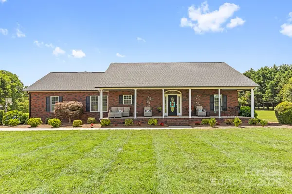 234 New Salem RD,  Statesville,  NC 28625