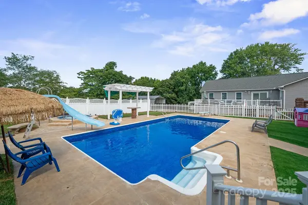 414 E 2nd ST, Faith, NC 28146