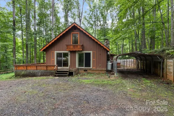 215 Byrd Mountain Estates RD, Burnsville, NC 28714