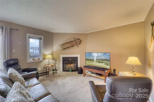 105 Sugar Ski DR #512, Banner Elk, NC 28604