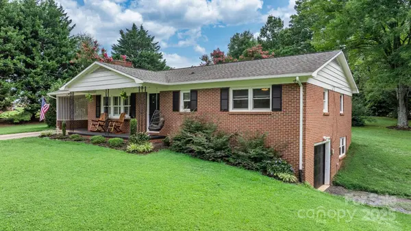 5256 Water Works RD, Granite Falls, NC 28630
