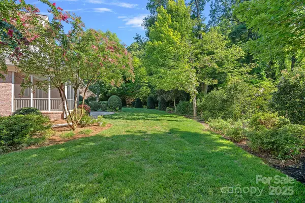 122 Pin Oak LN, Mooresville, NC 28117