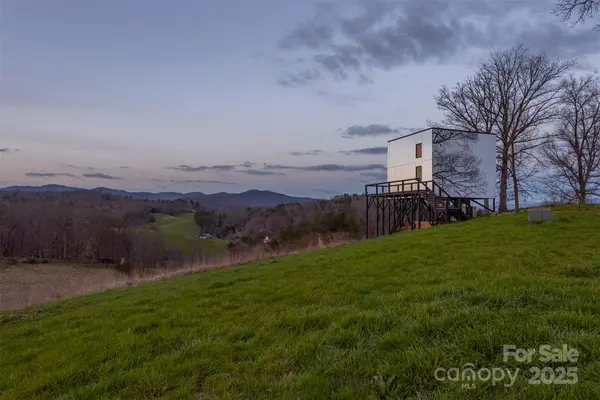 108 Howell RD, Marshall, NC 28753