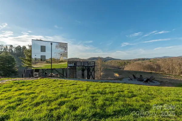 108 Howell RD, Marshall, NC 28753